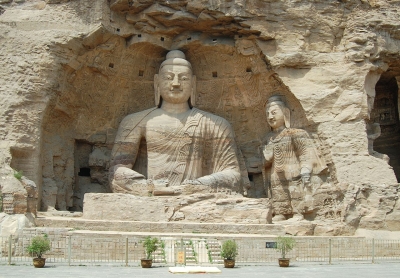 Yungang Grottoes (image by Marcin Bialek via Wikimedia Commons)